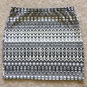 Patterned Bodycon Skirt